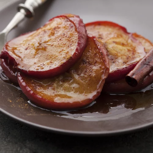 Το πιο υγιεινό γλυκό του χειμώνα: 3 ιδέες με βάση το μήλο