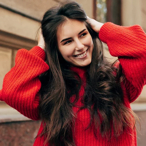 Τα stylish κουρέματα που θα ανανεώσουν τα μακριά μαλλιά σου