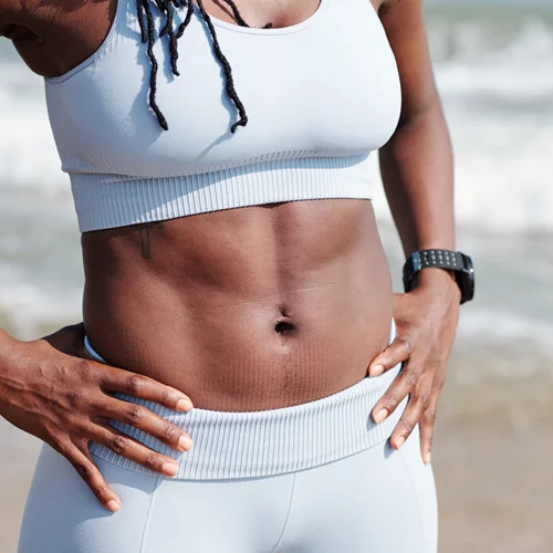 Η αποτελεσματική άσκηση που σε βοηθάει να χάσεις λίπος από την κοιλιά (και όλο το σώμα)