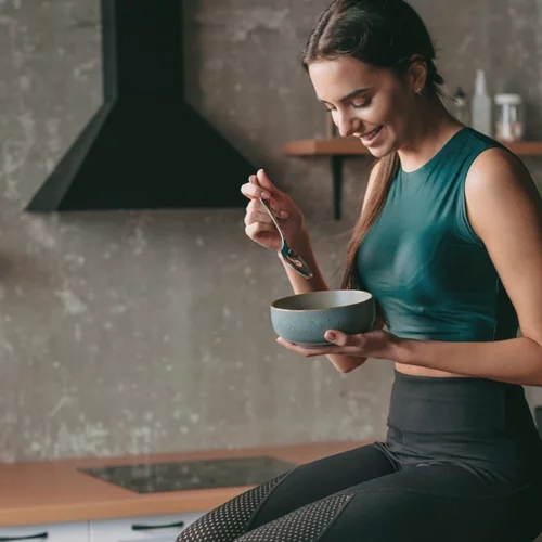 Πώς να τροφοδοτήσεις το σώμα σου πριν και μετά την προπόνηση