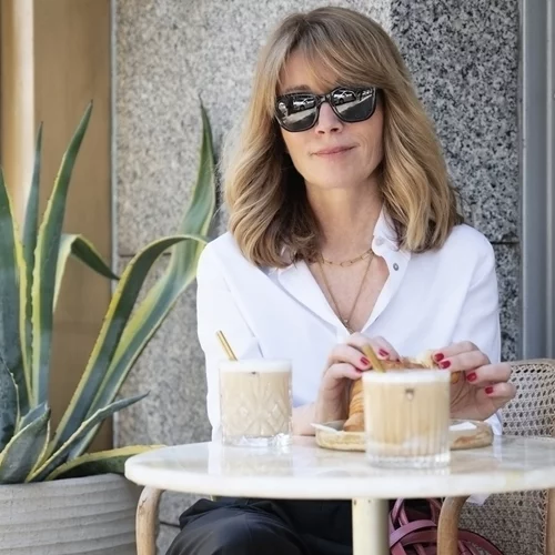 "Μα εγώ δεν έβαζα ποτέ στην κοιλιά!": Τι αλλάζει στο σώμα στην εμμηνόπαυση;