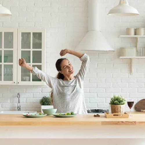 Τα τρόφιμα που πρέπει να υπάρχουν πάντα στο ψυγείο και τα ντουλάπια