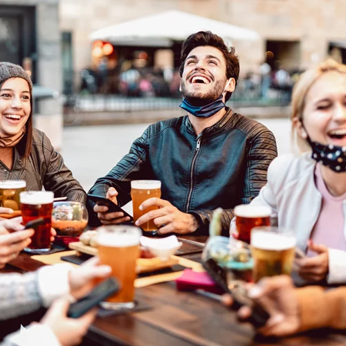 Επιστροφή στην κανονικότητα: Πόσο εύκολο είναι να γυρίσουμε στην προ πανδημίας κοινωνική ρουτίνα μας;