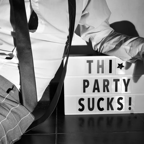 Πώς θα επιβιώσεις τις γιορτές των Χριστουγέννων με την τοξική σου οικογένεια