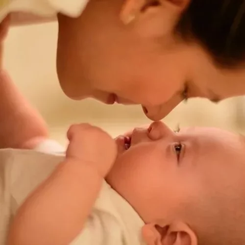 Πώς "διδάσκεται" η ευτυχία στα παιδιά - Ο ρόλος των γονέων