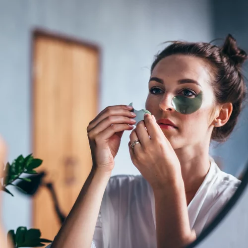 Κόλλα το! Αυτά τα eye patches είναι οι νέες μας beauty εμμονές