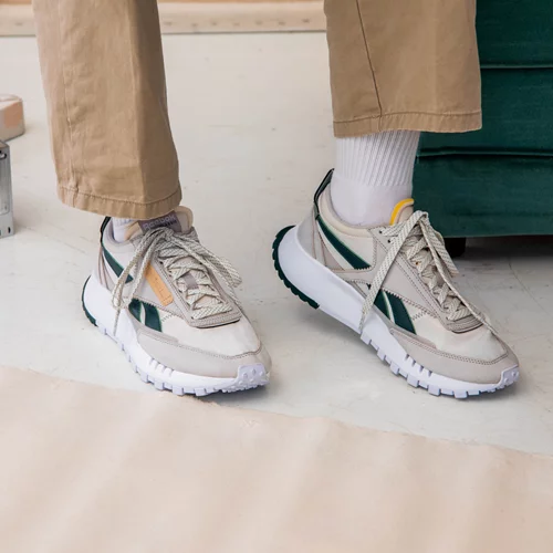 Athleisure, το Fashion Move του 2021: 3 tips για να υιοθετήσεις την απόλυτη τάση