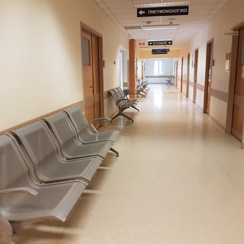 "Βραχιολάκι" για ιχνηλάτηση ασθενών σε εφημερίες: Ποια νοσοκομεία ακολουθούν μετά τον Ευαγγελισμό;