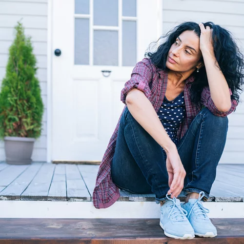 5 απρόσμενα συμπτώματα της εμμηνόπαυσης