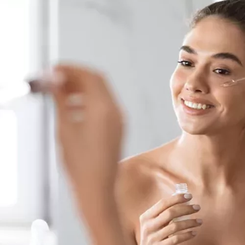 10 skincare προϊόντα κάτω των 10€ που είναι πολύ καλύτερα από πολλά luxury