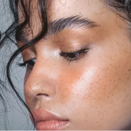 Το skincare trend που προβλέπεται να κυριαρχήσει το ᾽22