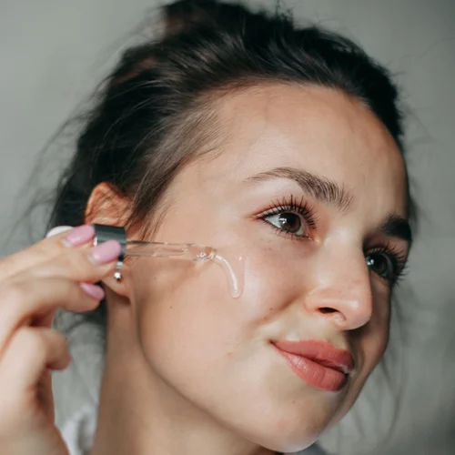 5 λόγοι για να εντάξεις τη ρετινόλη στη beauty ρουτίνα σου το φθινόπωρο