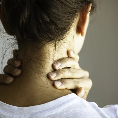 Τα 3 σημεία του σώματος που κινδυνεύουν από εμφάνιση δισκοκήλης