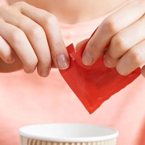 ΠΟΥ: Η ασπαρτάμη είναι "πιθανόν" καρκινογόνα