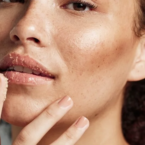 5 (δοκιμασμένες) lip masks για τα πιο βελούδινα χείλη που είχες ποτέ