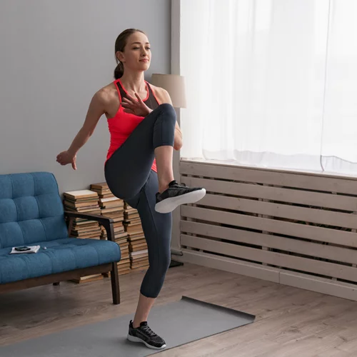 Ανόρθωση γλουτών σε 2 εβδομάδες: Σφίξε γάμπες και μηρούς με τη γυμναστική της μπαλαρίνας