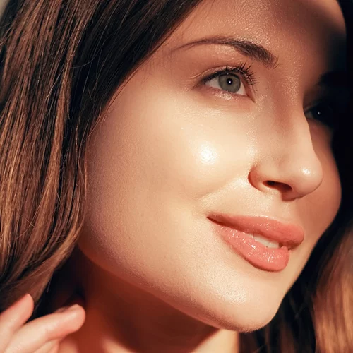 Ποια είναι η κατάλληλη ηλικία για να ξεκινήσουμε τη ρετινόλη; Έχουμε την απάντηση