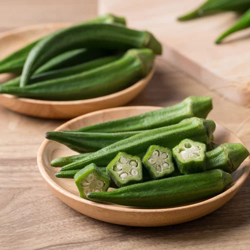 Τα 14 διατροφικά οφέλη που έχουν οι μπάμιες και οι ιδιότητες για την υγεία σου