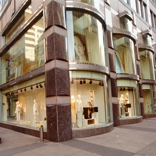 Η Zara γιορτάζει την 50η επέτειό της