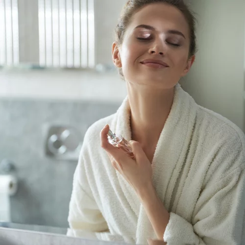 5 νέα φρουτώδη αρώματα που θα σε κάνουν να ανυπομονείς για το καλοκαίρι