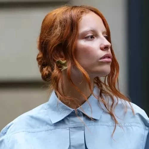 Strong Hair: Τέσσερις πολύτιμες συμβουλές για να περιορίσετε το σπάσιμο στα μαλλιά σας