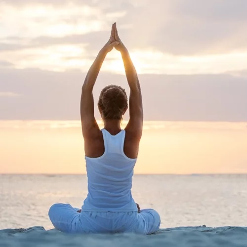 4 λόγοι υγείας για να βάλεις τη yoga στη ζωή σου – με επιστημονικές αποδείξεις