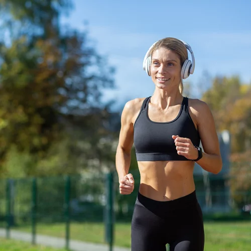 Καμπανάκι για τις γυναίκες δρομείς: Η μόδα της "καθαρής διατροφής" αυξάνει τον κίνδυνο τραυματισμών