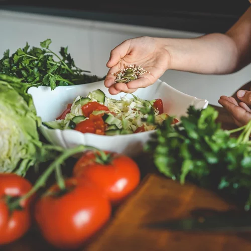 Η φυσική "συνταγή" για απώλεια βάρους: Ποιες τροφές ρυθμίζουν φυσικά το σάκχαρο και το βάρος σου;