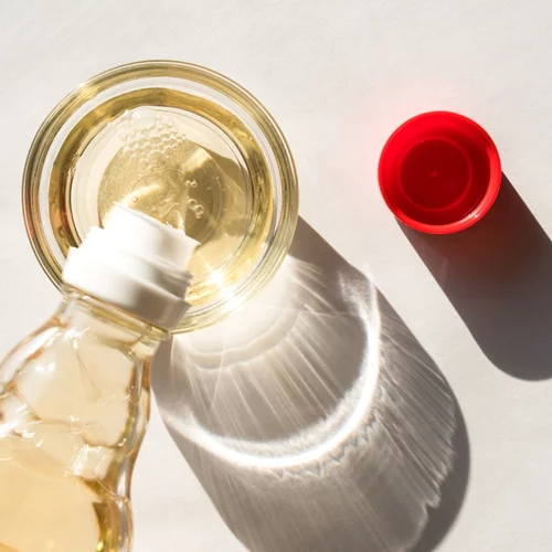 8 πράγματα που δεν πρέπει ποτέ να καθαρίζεις με ξύδι