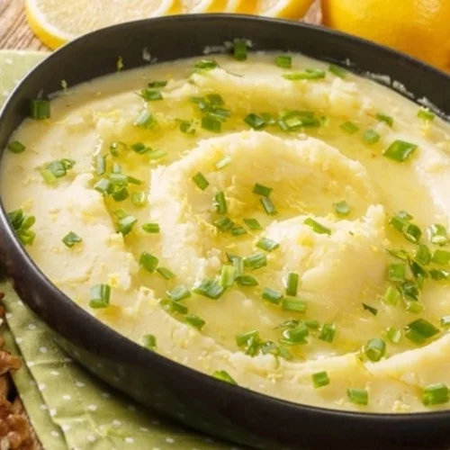 Το μυστικό για την καλύτερη σκορδαλιά -Πώς θα σου βγει βελούδινη και ελαφριά