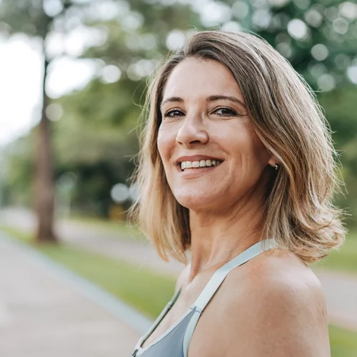 5 αλλαγές στον τρόπο ζωής που μπορούν να προσθέσουν στις γυναίκες 14 χρόνια ζωής (ακόμα και αν τις κάνεις μετά τα 50)