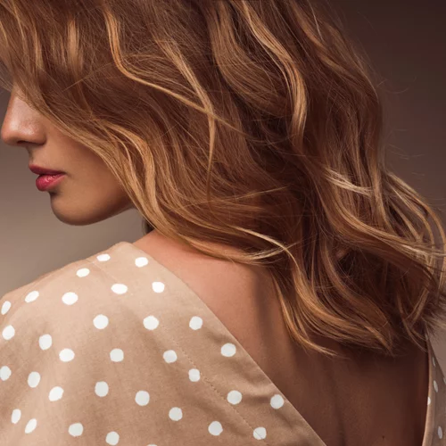 3 σούπερ ιδέες για εύκολα χτενίσματα στις γιορτές