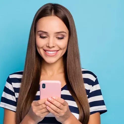 5 TikTok skincare tips που όντως αξίζει να ακολουθήσεις