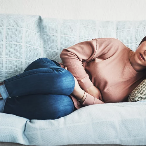 8 τροφές που θα σε βοηθήσουν με τους πόνους περιόδου