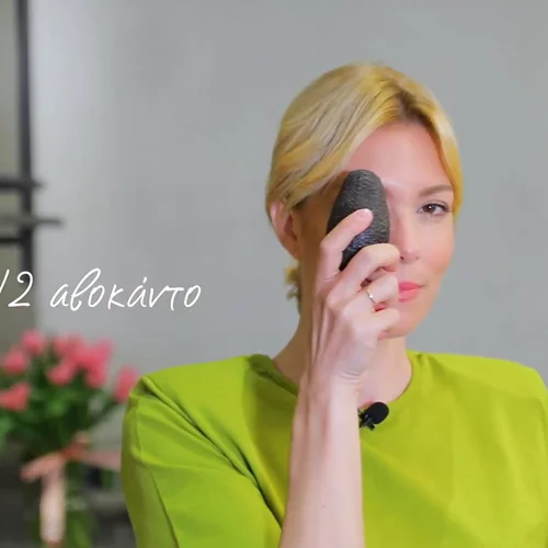 H Βίκυ Καγιά μάς αποκαλύπτει το αγαπημένο της smoothie με matcha και αβοκάντο