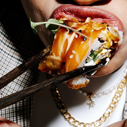 Πώς να σταματήσεις να τρως πολύ γρήγορα;