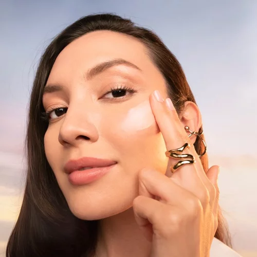 Forever young: Η πολυτελής κρέμα περιποίησης που βελτιώνει 7 βασικούς δείκτες νεότητας