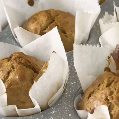 Πεντανόστιμα muffins μήλου χωρίς ζάχαρη