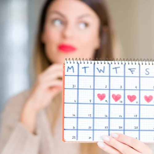 Διαταραχές περιόδου: Τα αίτια, η αντιμετώπιση και πώς επηρεάζουν τη σύλληψη