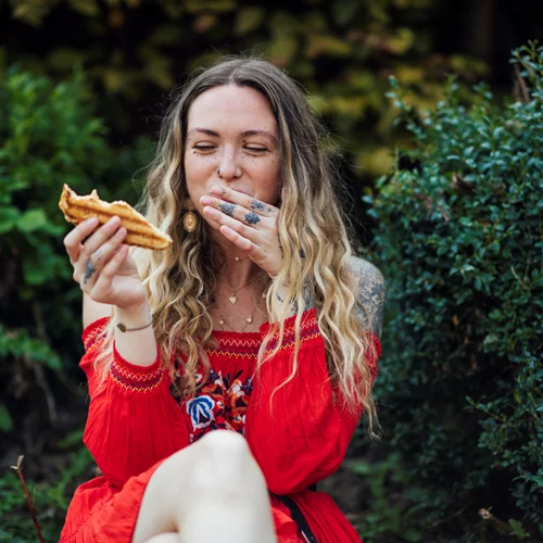 Δέκα υγιεινά σνακ που μπορείς να έχεις στην τσάντα σου όταν ταξιδεύεις