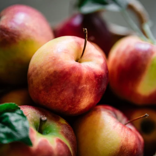 Τα εκπληκτικά οφέλη που προσφέρουν τα μήλα στο ανοσοποιητικό σύστημα (σύμφωνα με την επιστήμη)