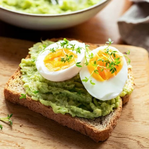 21 τροφές με πρωτεΐνη χωρίς λιπαρά που θα σε χορτάσουν και θα βοηθήσουν το αδυνάτισμα