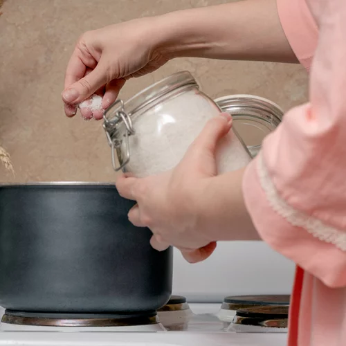 Πόσο αλάτι πρέπει να τρώμε και πώς θα το μειώσεις