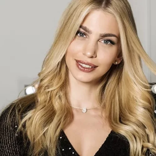 Πώς θα κάνεις το απόλυτο χριστουγεννιάτικο μακιγιάζ με λίγες μόνο κινήσεις