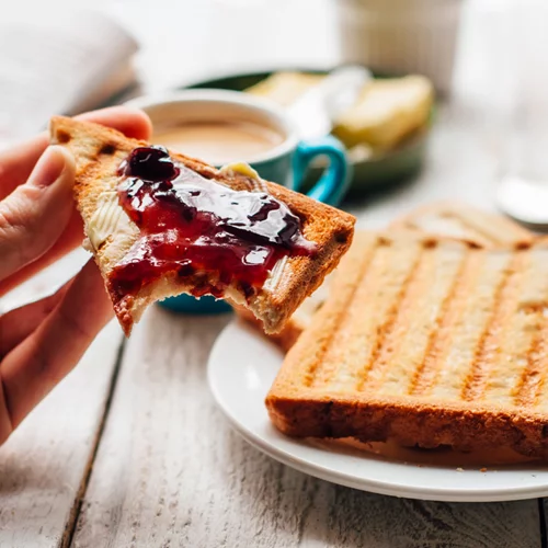 Σου αρέσει η μαρμελάδα; Η νέα και απόλυτα υγιεινή εκδοχή της που θα λατρέψεις (χωρίς ζάχαρη και έξτρα θερμίδες)