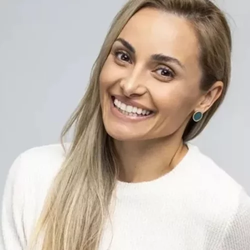 H Βασιλική Μιλλούση μιλάει για τη μητρότητα και την επιστροφή της στην ενεργό δράση στέλνοντας στις μητέρες το πιο δυνατό μήνυμα