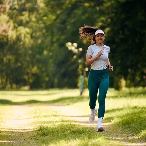 Καίει λίπος χωρίς να τρέχεις! - Η 30λεπτη ρουτίνα περπατήματος που προτείνουν οι ειδικοί