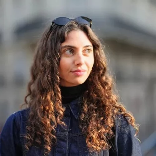 Πριν τον ύπνο: Η κίνηση-ματ που θα χαρίσει ξεκούραστο βλέμμα το επόμενο πρωί