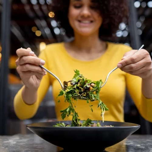 Η διατροφή που μπορεί να προστατεύει από τον καρκίνο του εντέρου