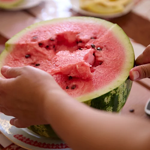 Το πιο υποτιμημένο μέρος του καρπουζιού με ισχυρά αντιοξειδωτικά και αμινοξέα